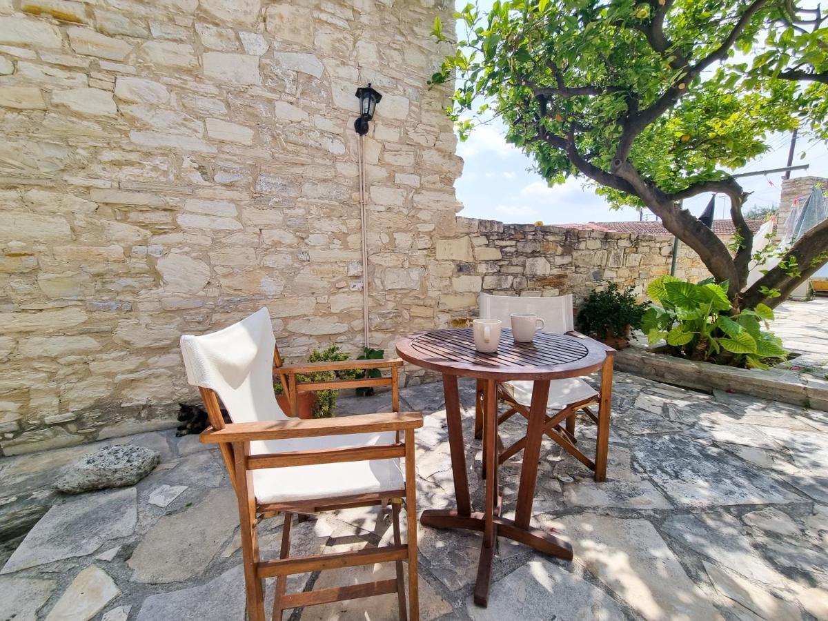 Athena's Pool Oasis Apartament
