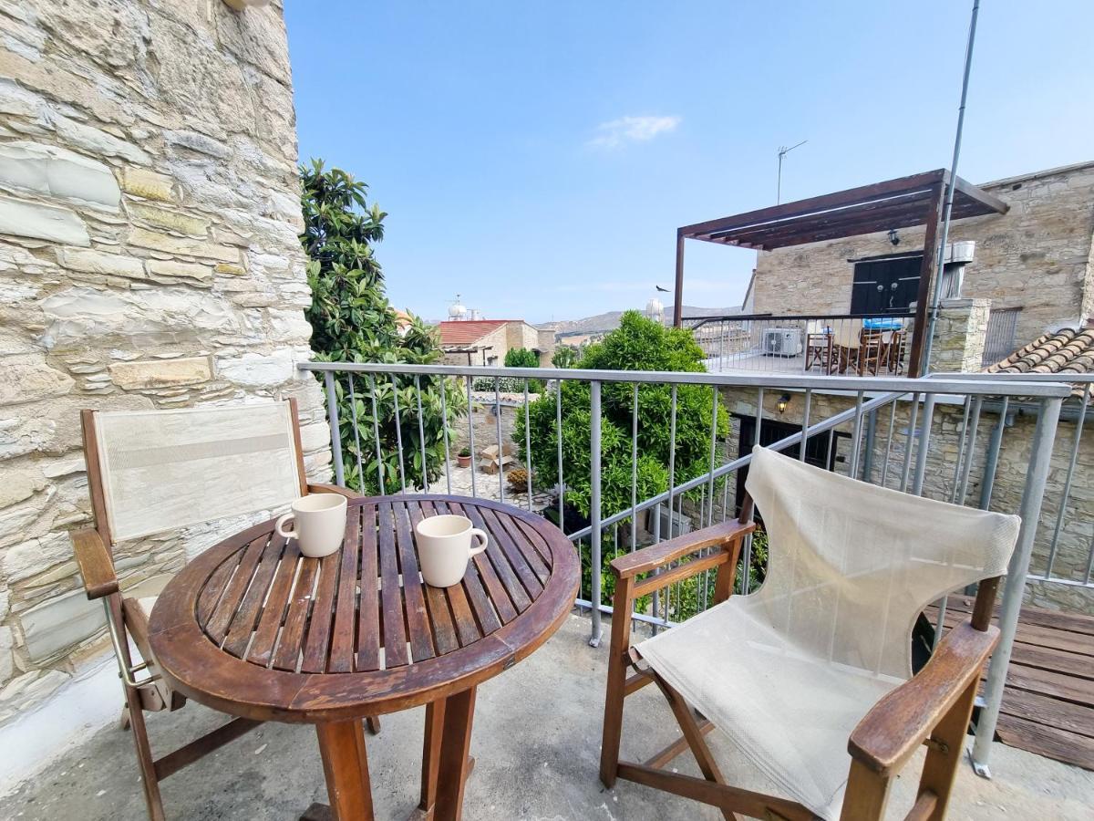 Apartament Athena's Pool Oasis Skarinou